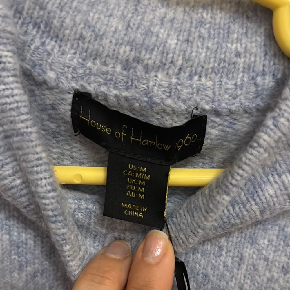 Embellished Sleeveless Knit Top - Blue - Picture 4 of 5